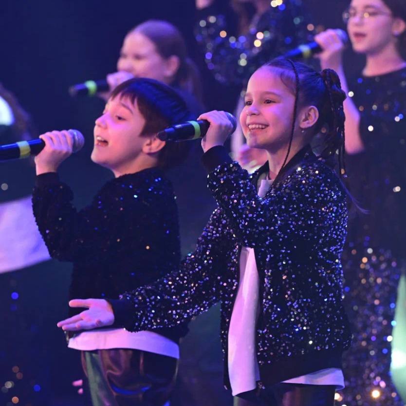 Антон Колодин: Первый день весны должен быть таким — в окружении самых красивых, умных, сильных, смелых — наших женщин! Антон Колодин: Первый день весны должен быть таким — в окружении самых красивых, умных, сильных, смелых — наших женщин!