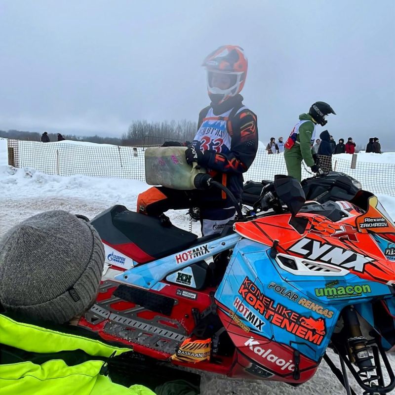 Новоуренгоец завоевал золотую награду на международных соревнованиях по «эндуро на снегоходах»