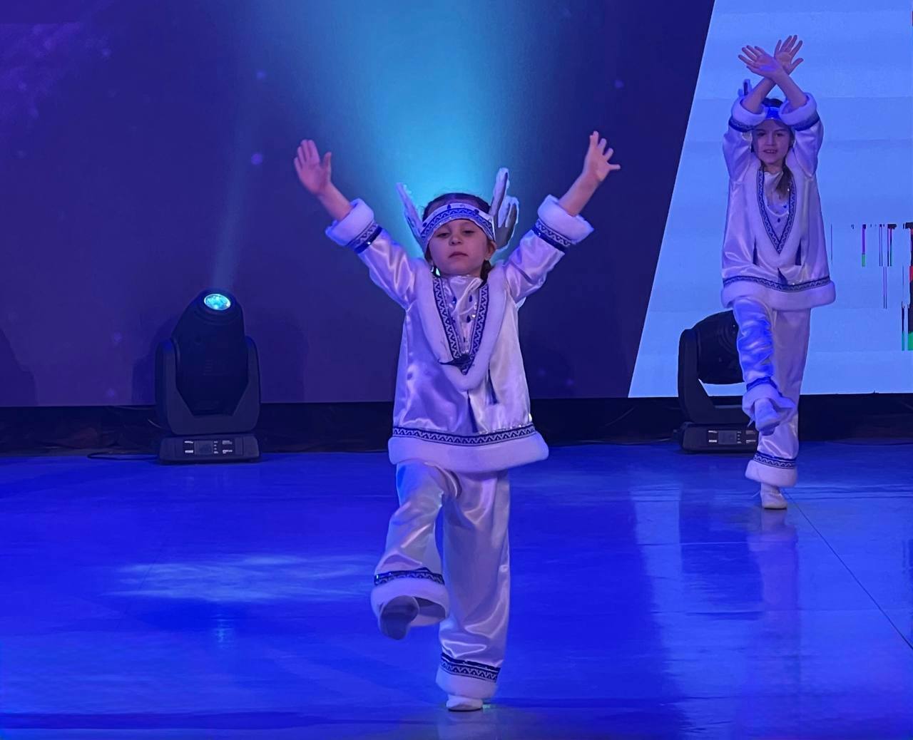 Дошколята газовой столицы приняли участие в фестивале эстрадного творчества «Полярная звёздочка»! Дошколята газовой столицы приняли участие в фестивале эстрадного творчества «Полярная звёздочка»!