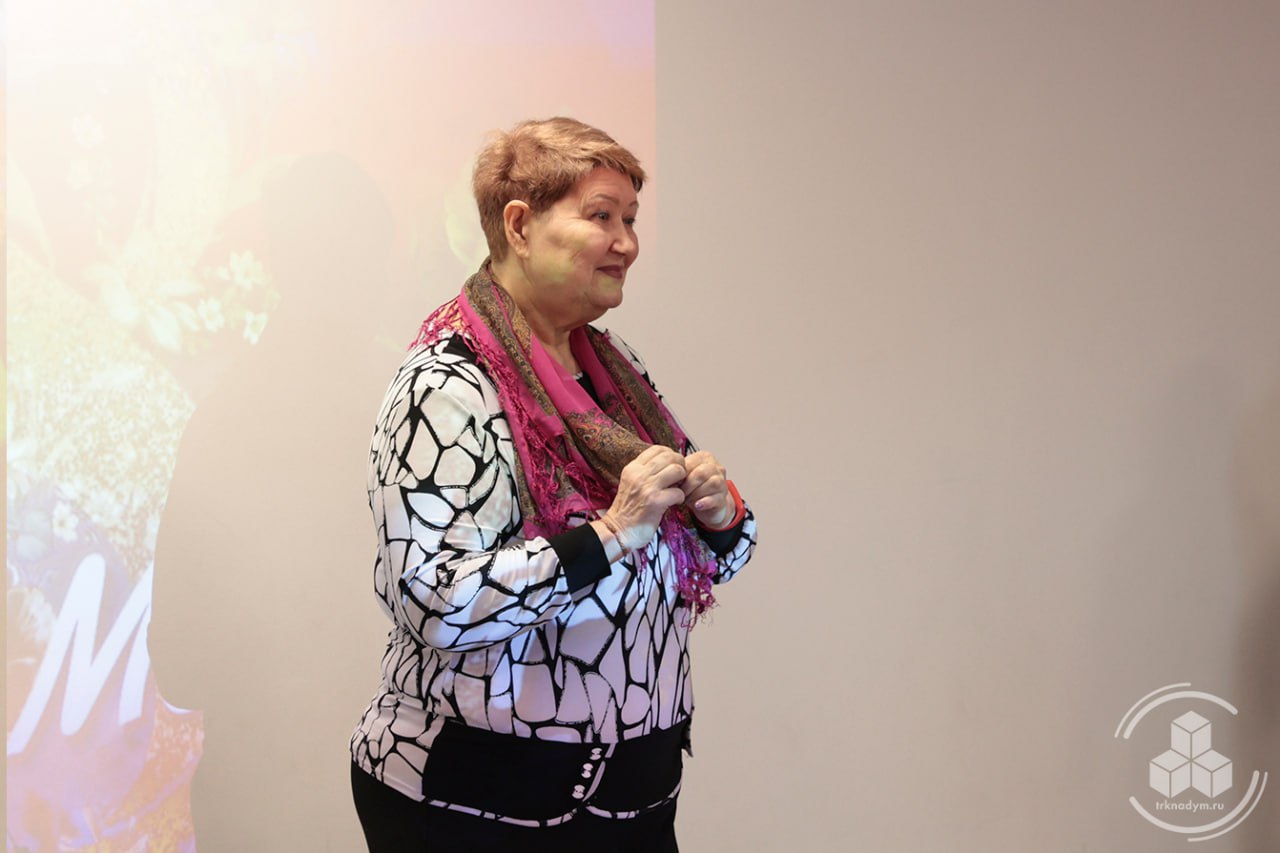 В преддверии 8 Марта в досуговом центре прошло праздничное мероприятие В преддверии 8 Марта в досуговом центре прошло праздничное мероприятие