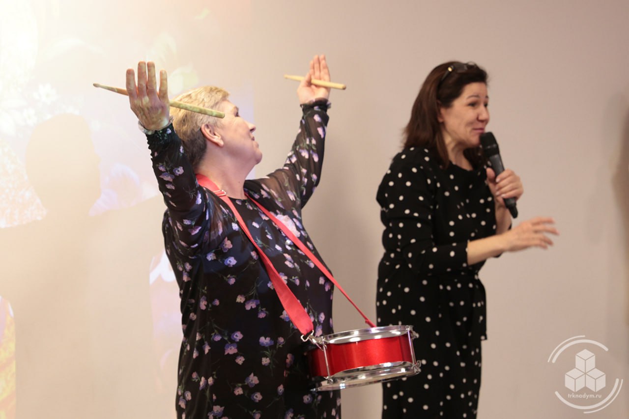 В преддверии 8 Марта в досуговом центре прошло праздничное мероприятие В преддверии 8 Марта в досуговом центре прошло праздничное мероприятие