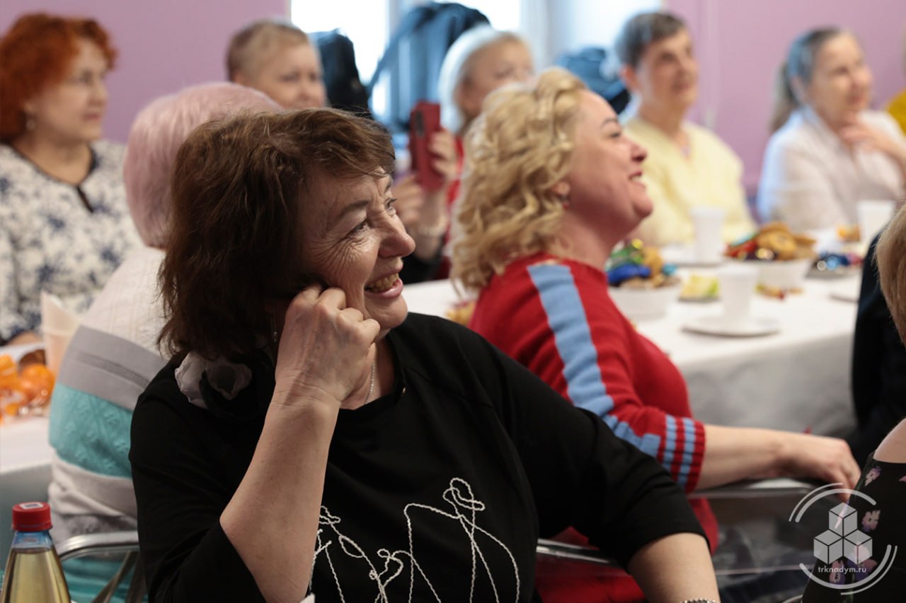 В преддверии 8 Марта в досуговом центре прошло праздничное мероприятие В преддверии 8 Марта в досуговом центре прошло праздничное мероприятие