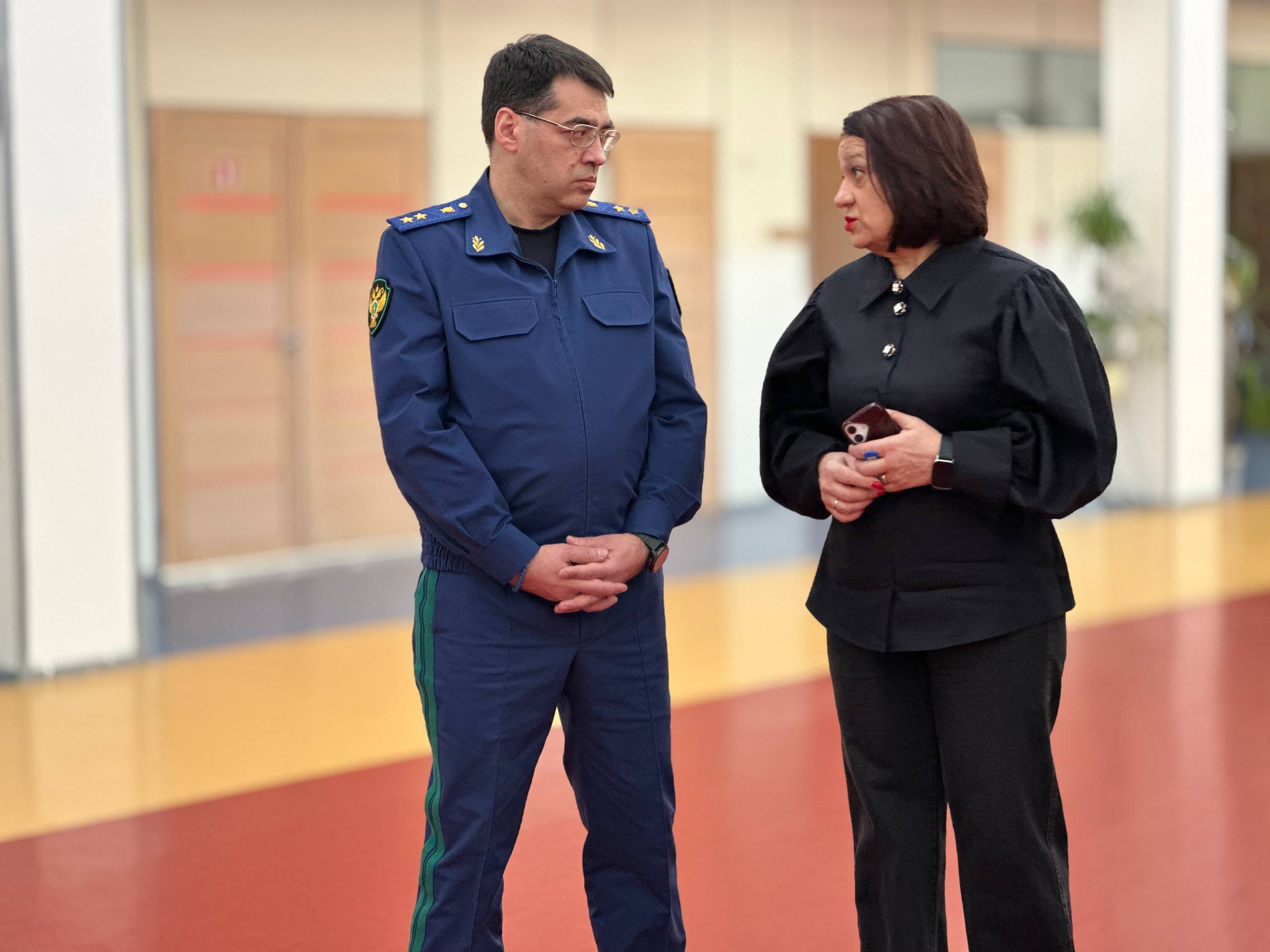 Прокурор Ямало-Ненецкого автономного округа Дмитрий Конош с рабочим визитом прибыл в село Красноселькуп Прокурор Ямало-Ненецкого автономного округа Дмитрий Конош с рабочим визитом прибыл в село Красноселькуп