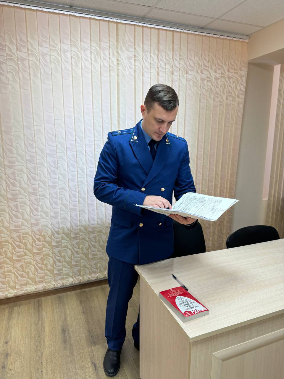 Прокурор Ямало-Ненецкого автономного округа Дмитрий Конош с рабочим визитом прибыл в село Красноселькуп Прокурор Ямало-Ненецкого автономного округа Дмитрий Конош с рабочим визитом прибыл в село Красноселькуп