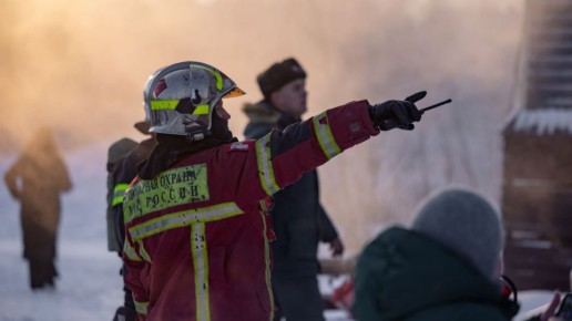 Новый пожар в Салехарде. За прошедшие сутки сотрудники МЧС нашего города выезжали на тушение пожара в микрорайон Богдана Кнунянца
