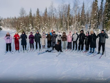 Алексей Титовский: Встретился с активистами Движения первых на лыжне