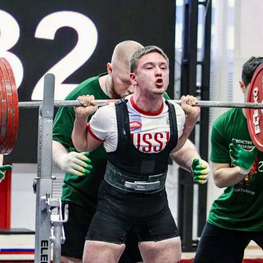 Сегодня поздравления с днём рождения летят в адрес Альберта Хазиева