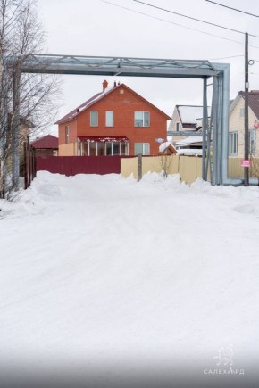 Почему город не везде убирает снег?