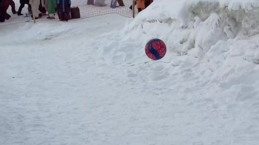 Завершается первый день Всероссийских соревнований по волейболу на снегу в Салехарде