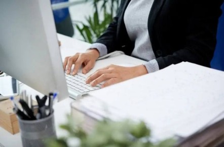 ОПРОС: Шестидневная рабочая неделя