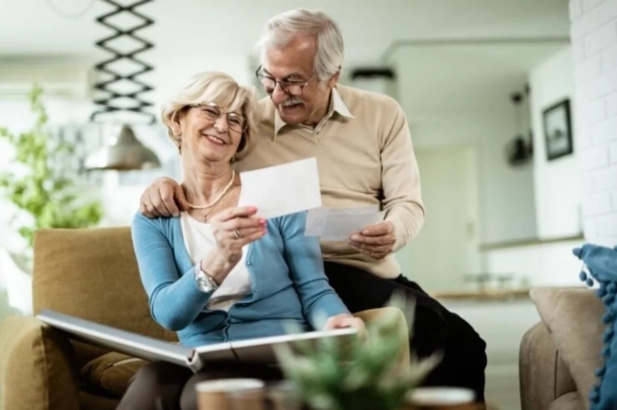 Когда югорчанам ждать выплаты пособий и пенсий в апреле 2026 года