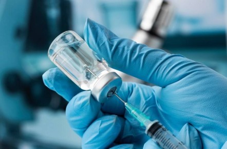 В России начали применять первую персонализированную вакцину от рака
