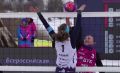 В Новом Уренгое проходят решающие игры чемпионата России по волейболу на снегу