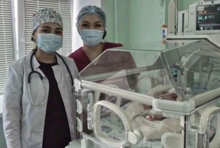 Ямальские врачи спасли новорождённого с тяжёлыми патологиями