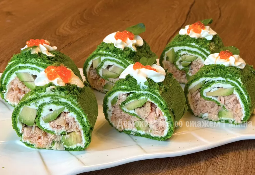 Рулет со шпинатом: вкусная закуска для любого стола