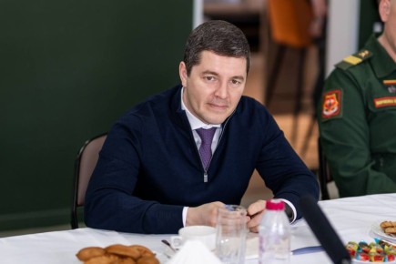 Дмитрий Артюхов: В Ноябрьске встретился с нашими защитниками и их семьями