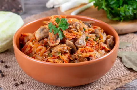 Осенний уют на тарелке: 3 рецепта капустных вегетарианских блюд