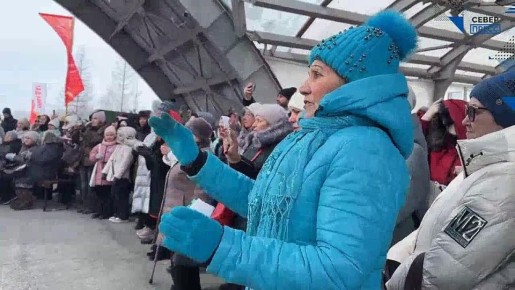 Жители Лабытнанги встретили на железнодорожном вокзале «Поезд Победы»