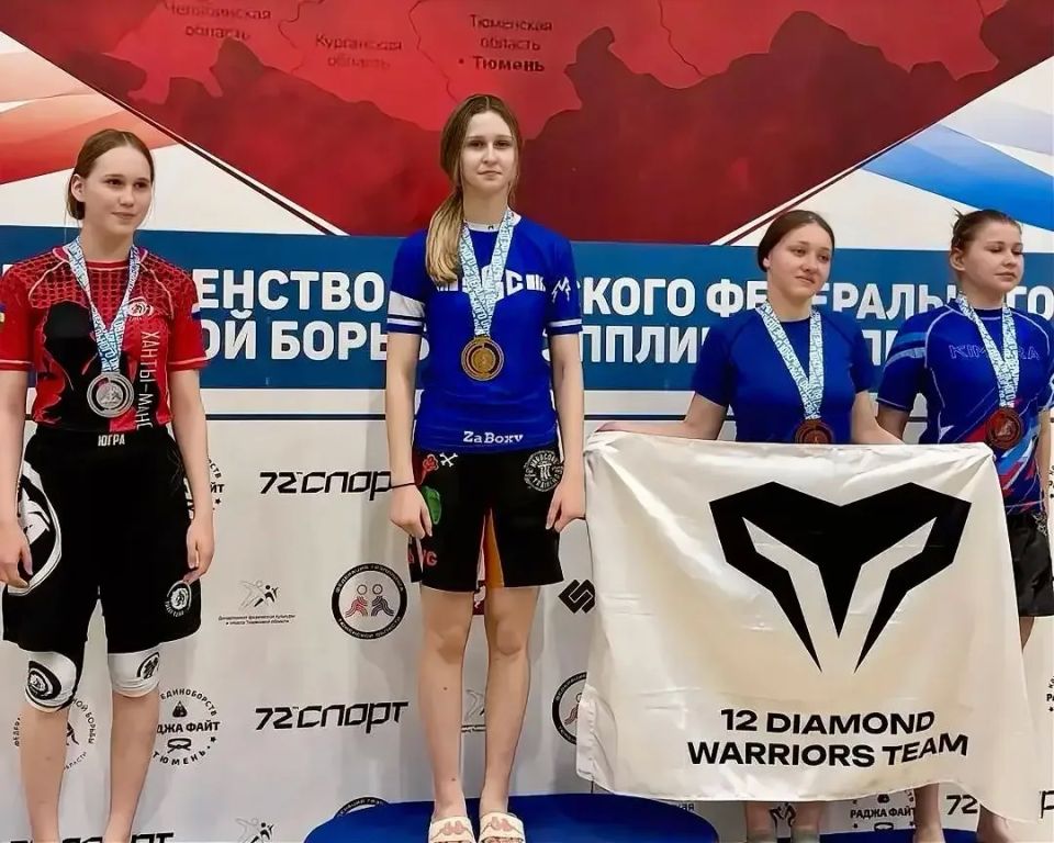 Ямальцы везут домой 28 наград первенства и чемпионата Урала по грэпплингу Ямальцы везут домой 28 наград первенства и чемпионата Урала по грэпплингу