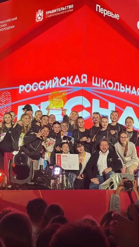 Наши гимназистки - в числе лучших на главной школьной сцене страны Наши гимназистки - в числе лучших на главной школьной сцене страны