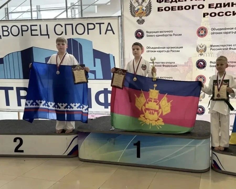Ямальские каратисты завоевали медали на первенстве России в Люберцах Ямальские каратисты завоевали медали на первенстве России в Люберцах