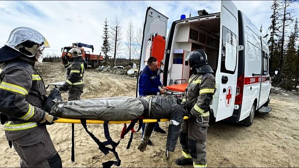 На объездной дороге Лабытнанги - Харп организованы и проведены тактико - специальные учения На объездной дороге Лабытнанги - Харп организованы и проведены тактико - специальные учения