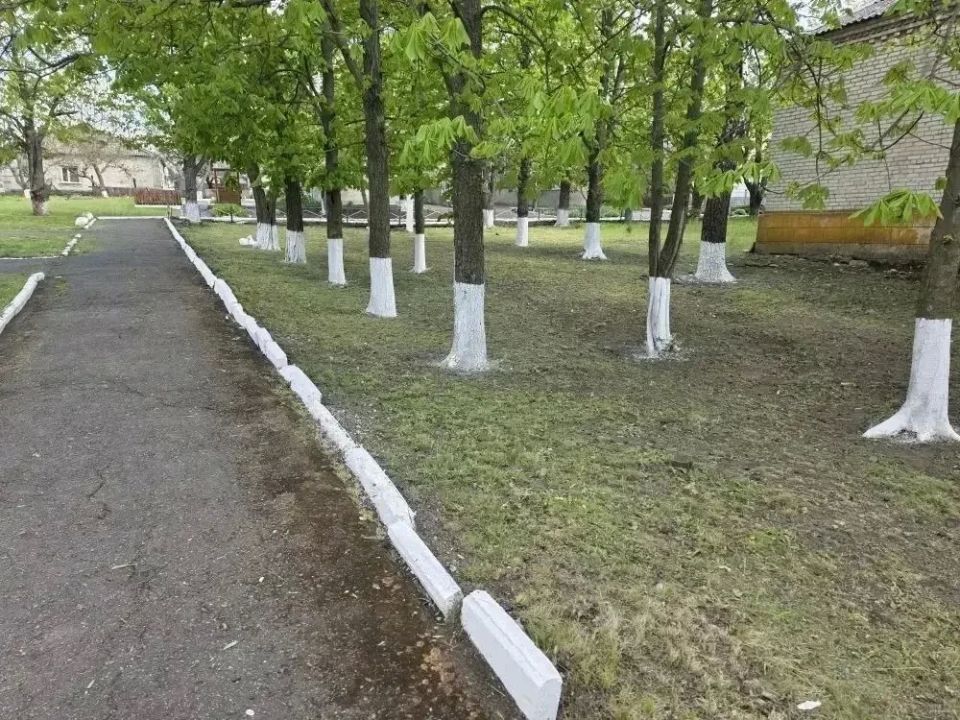 Антон Колодин: Поддержка подшефных территорий — это не разовая акция, а постоянная, ежедневная работа Антон Колодин: Поддержка подшефных территорий — это не разовая акция, а постоянная, ежедневная работа