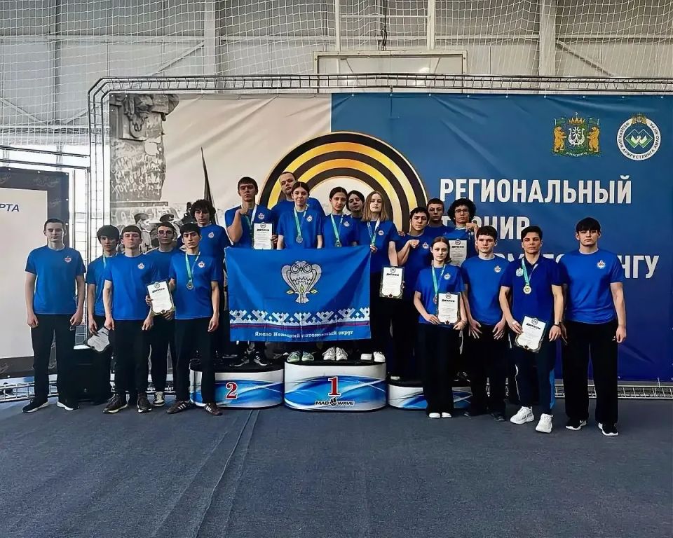 14 наград везут ямальские армрестлеры с соревнований из Сургута 14 наград везут ямальские армрестлеры с соревнований из Сургута