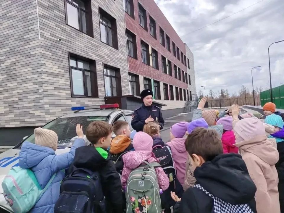 В преддверии летних каникул стартовал цикл мероприятий «Внимание — Дети!» В преддверии летних каникул стартовал цикл мероприятий «Внимание — Дети!»