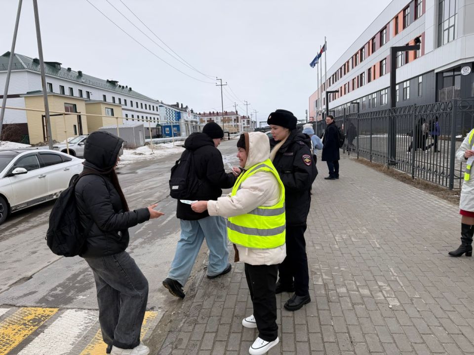 В посёлке Тазовский прошла акция «Родительский патруль»