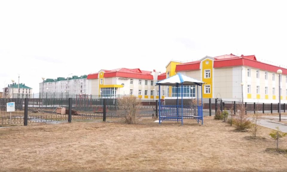 На Ямале началась вертолётная отправка школьников из интернатов к кочующим родителям На Ямале началась вертолётная отправка школьников из интернатов к кочующим родителям
