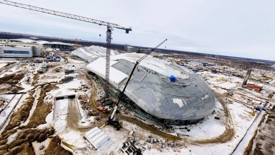 В газовой столице завершается остекление галереи «Уренгой»