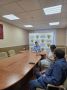 Прокурор Лабытнанги Петр Юшков совместно с социальным координатором филиала фонда поддержки участников СВО «Защитники Отечества» Кристиной Михеевой провел личный прием членов семей участников СВО