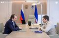 Губернатор Ямала Дмитрий Артюхов провёл встречу с депутатом Государственной Думы РФ, первым заместителем руководителя фракции ЛДПР Владимиром Сысоевым, который находится в регионе с рабочим визитом