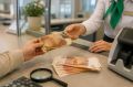 Что делать с испорченными деньгами: правила обмена