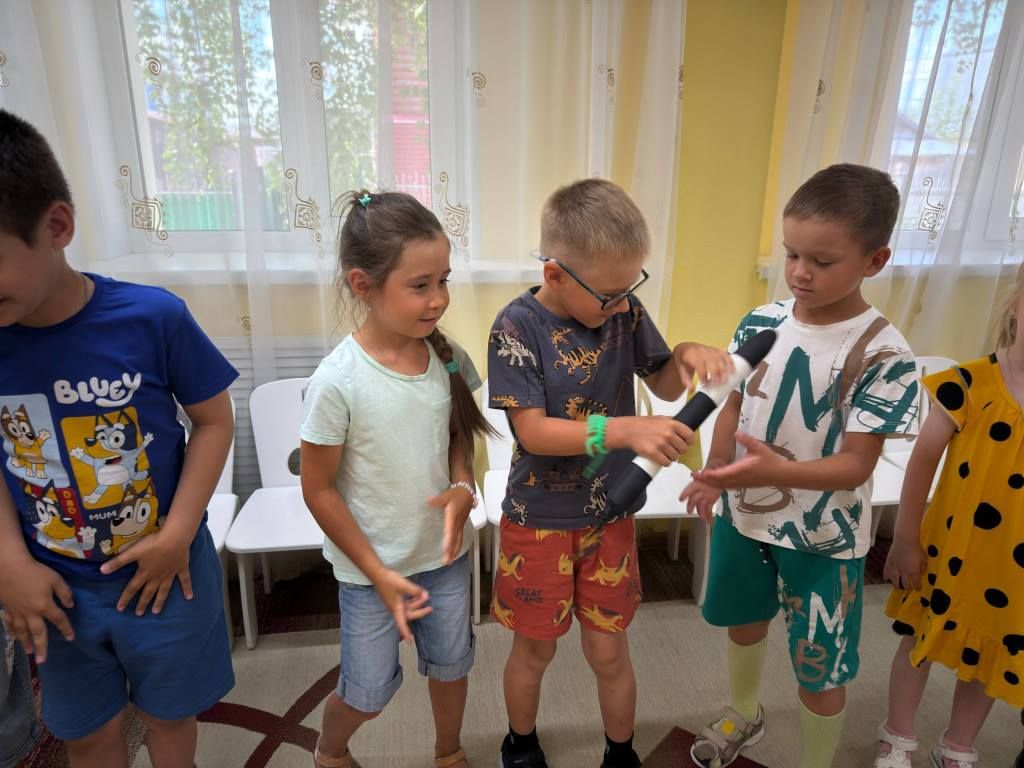 «С днем Госавтоинспекции!» от ребят детского сада Белочка города Тарко-Сале «С днем Госавтоинспекции!» от ребят детского сада Белочка города Тарко-Сале