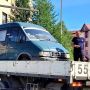 Парковку на Арктической освобождают от брошенных машин