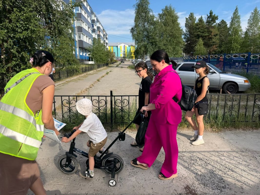 В Ноябрьске прошла акция по дорожной безопасности В Ноябрьске прошла акция по дорожной безопасности