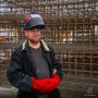 Сварщик из Салехарда борется за победу в конкурсе строителей