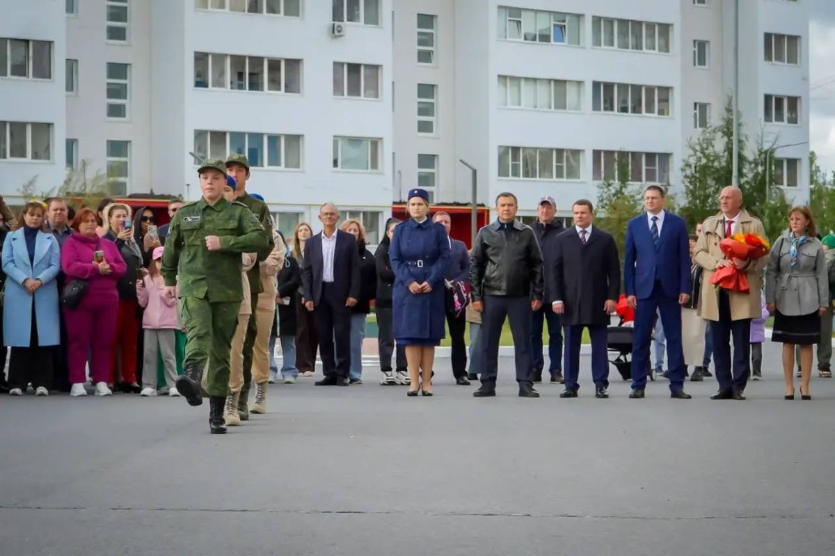 Первый звонок и первые волнения: Надым отметил День знаний Первый звонок и первые волнения: Надым отметил День знаний