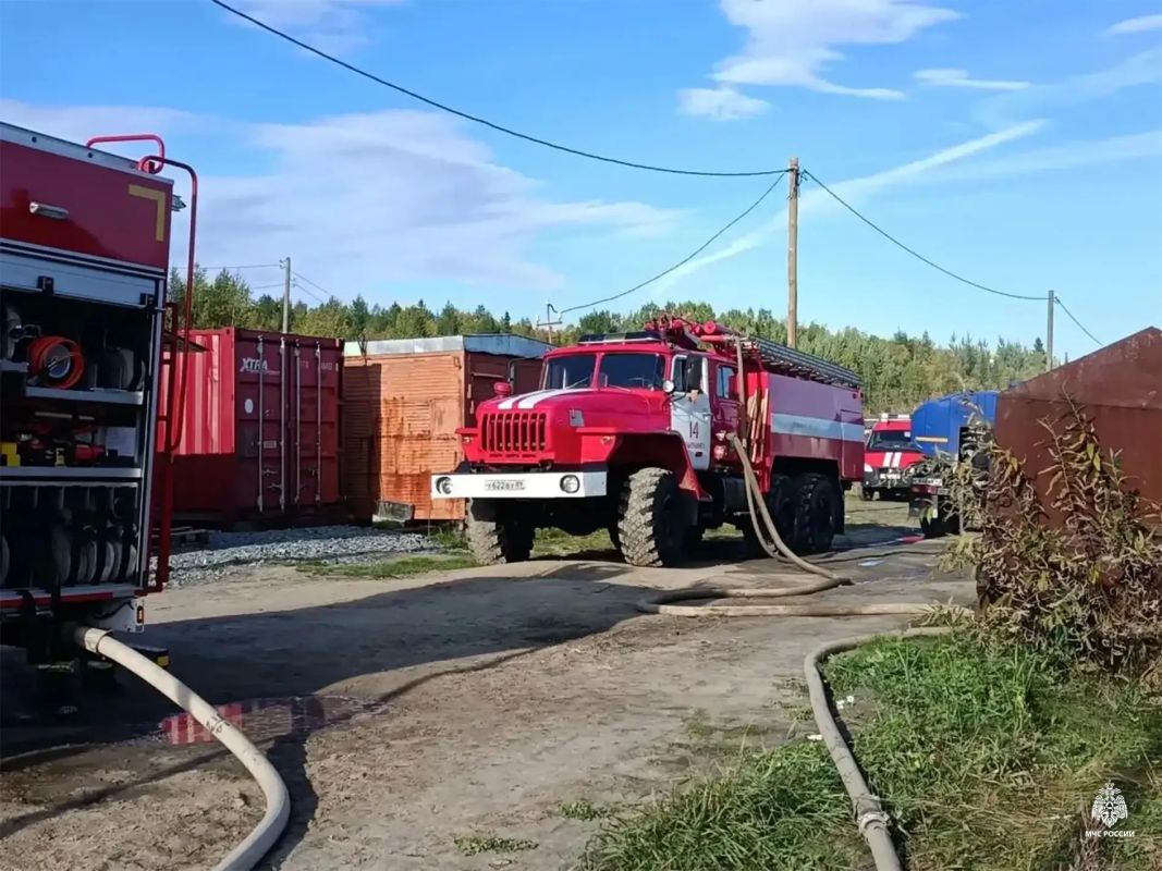 Эвакуировано 16 газовых баллонов и 4 канистры с топливом Эвакуировано 16 газовых баллонов и 4 канистры с топливом