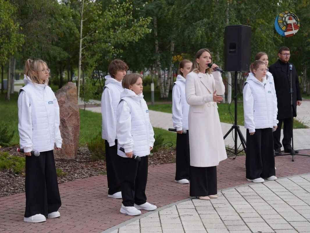 Сегодня, 3 сентября, в России отмечается День солидарности в борьбе с терроризмом Сегодня, 3 сентября, в России отмечается День солидарности в борьбе с терроризмом