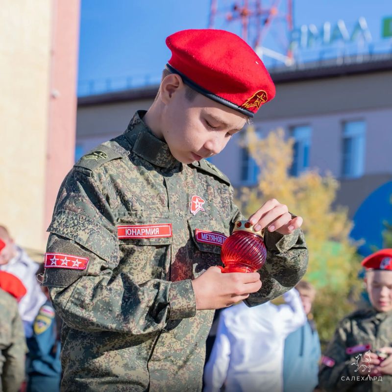 В Салехарде прошла встреча с Героем в день памяти и скорби В Салехарде прошла встреча с Героем в день памяти и скорби