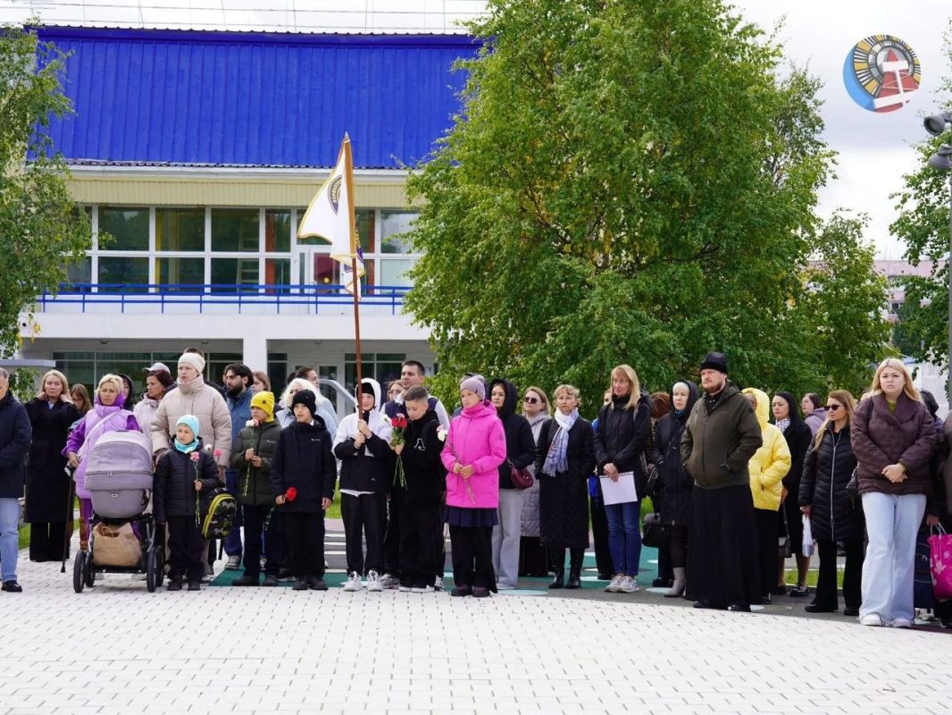Сегодня, 3 сентября, в России отмечается День солидарности в борьбе с терроризмом Сегодня, 3 сентября, в России отмечается День солидарности в борьбе с терроризмом