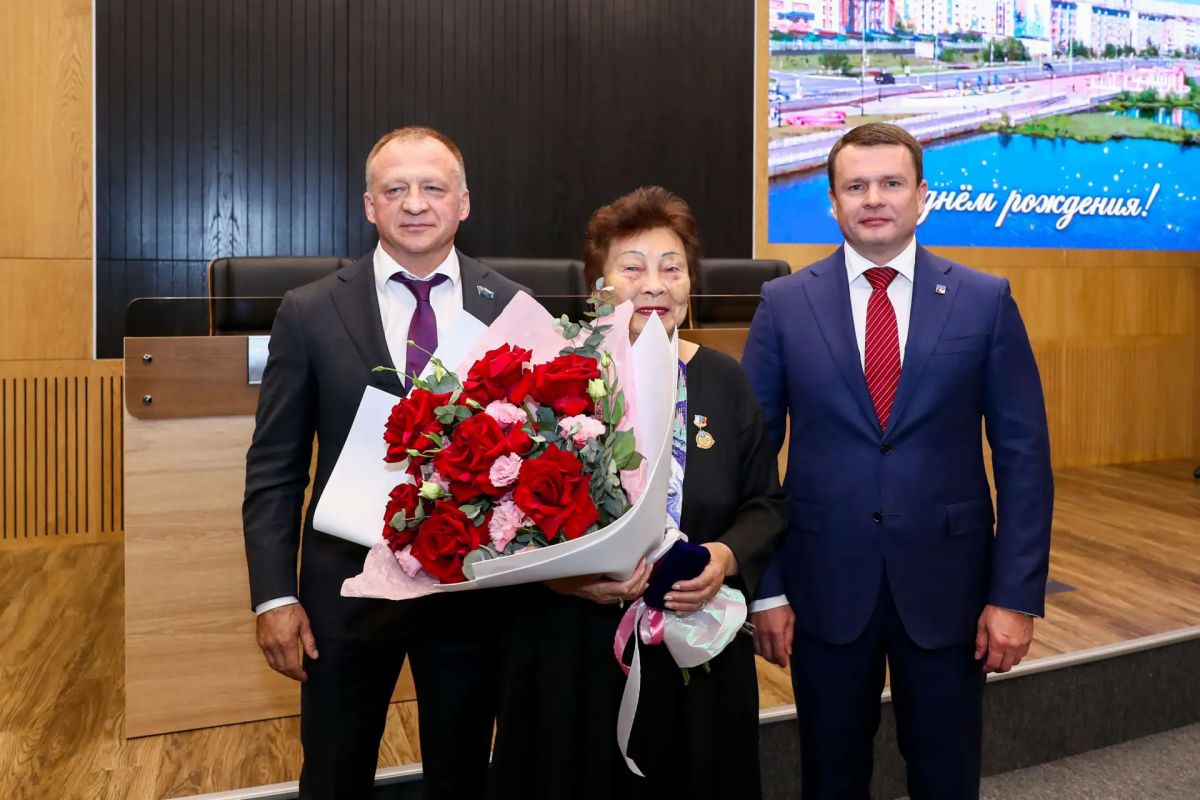 В Надыме чествовали тех, кто делает город сильнее В Надыме чествовали тех, кто делает город сильнее