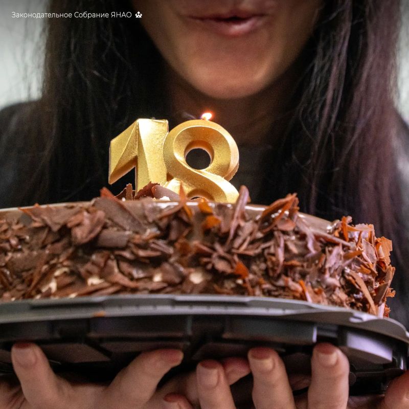 Новый дом, 18-летие и мечта стать поваром: как на Ямале встретили Анастасию из Волновахи Новый дом, 18-летие и мечта стать поваром: как на Ямале встретили Анастасию из Волновахи