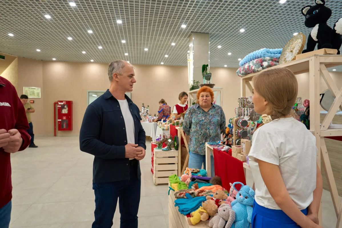 Алексей Титовский: Завершили ремонт второго этажа рынка «Дары Ямала» Алексей Титовский: Завершили ремонт второго этажа рынка «Дары Ямала»