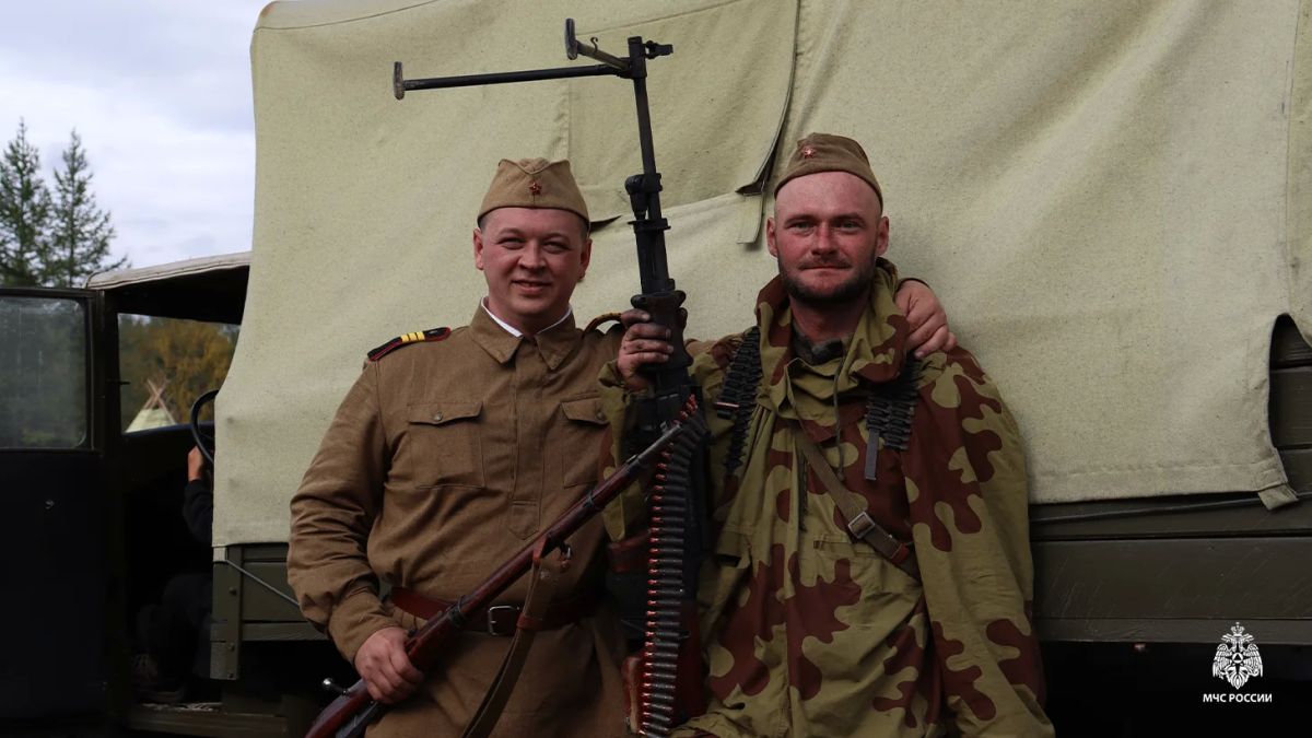 В Салехарде ожила история: реконструкция эпизода операции «Багратион» В Салехарде ожила история: реконструкция эпизода операции «Багратион»