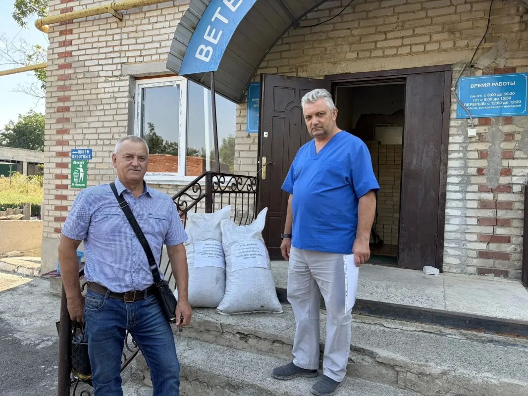 От ямальцев проживающих в Тюмени передали партию гуманитарной помощи в Волноваху и Донецк От ямальцев проживающих в Тюмени передали партию гуманитарной помощи в Волноваху и Донецк