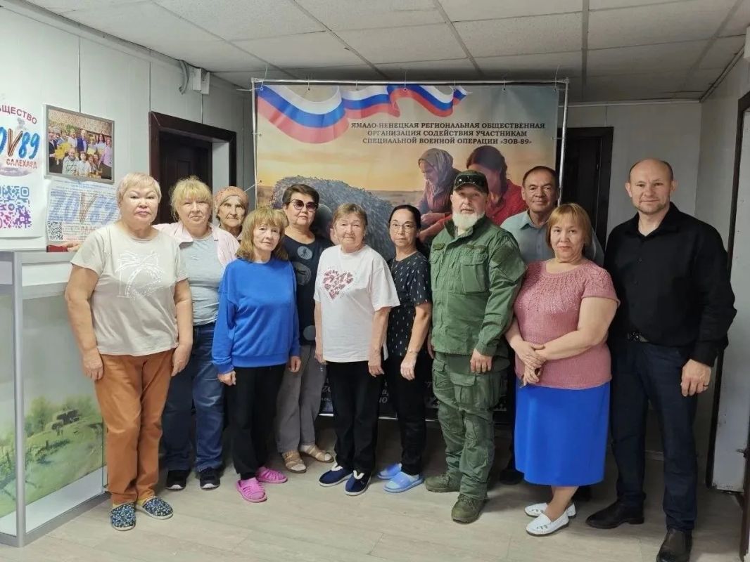 В Салехарде прошла тёплая встреча с Дмитрием Корсаром В Салехарде прошла тёплая встреча с Дмитрием Корсаром